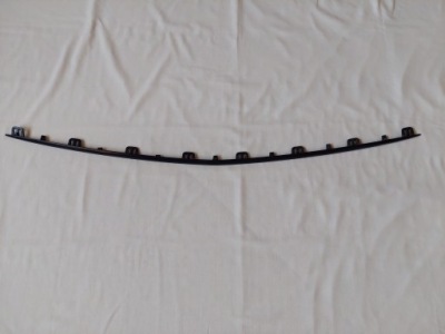 Молдинг бампера - перед - нижня - czarna - mercedes b klasa w247 фото №1