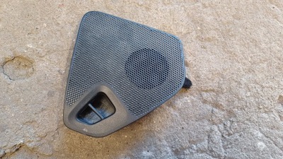 Citroen c4 cactus защита консоли правая 9800178177 фото №1