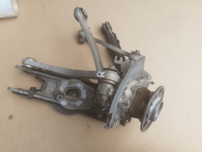 MERCEDES C W205 AIRMATIC IZQUIERDA DERECHA CUBO PARTE TRASERA  