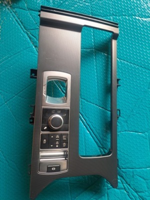 Модуль вибірник коробки передач land rover 10081584 фото №1