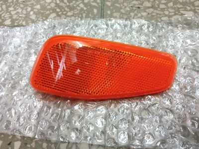 Отражатель правый перед 51953112 51953114 jeep renegade 14- фото №1