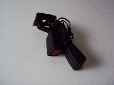 Замки ремней задняя audi a1 ii 82a 19- фото №1