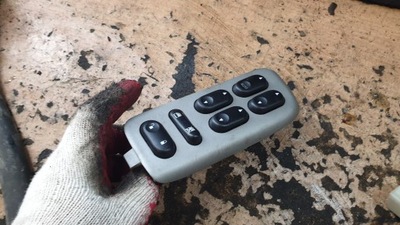 Mazda tribute i перемикач вікон лівий фото №1