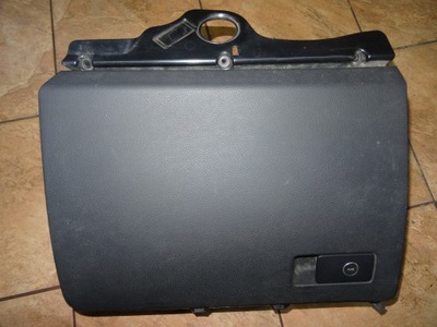 Passat b6 бардачок пасажира чейнджер фото №1