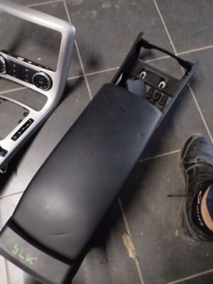 Mercedes r172 slk lift підлокітник w172 бардачок фото №1