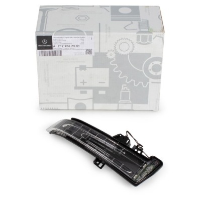 Поворотник w зеркало mercedes w176 w212 правый фото №1