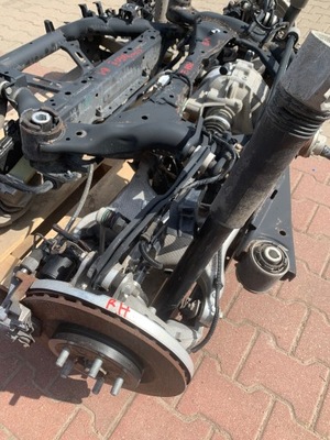 Підвіска поворотний кулак комплект права задня f-pace velar фото №1