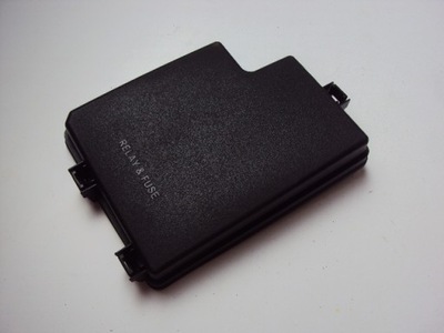 Кришка запобіжників toyota rav-4 2017 r фото №1