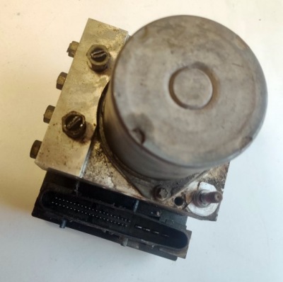 Насос abs avensis t27 44540-05130 фото №1