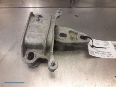 2016 ford transit courier подушка коробки передач 1833768 фото №1