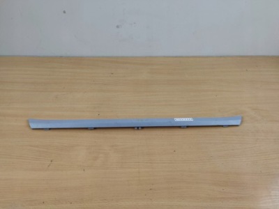 Opel signum молдинг бампера задня середня фото №1