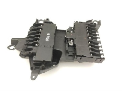 Mercedes-benz eqe v295 2023 рамка / модуль предохранителей фото №1