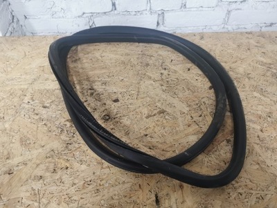 Passat b8 kombi прокладка дверь задняя левая org nowa фото №1