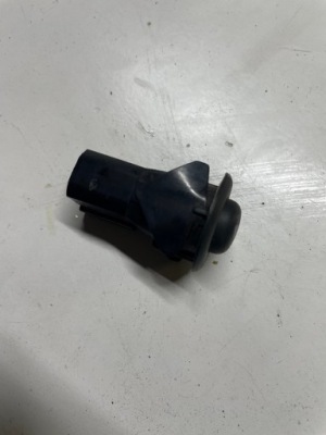 Кнопка открывания крышки chrysler 300c 04760847ac фото №1