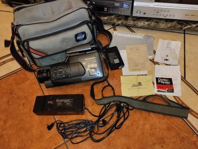 Kamera Panasonic S VHS-C NV-MS-50E , ŁADNY ZESTAW, czytaj opis.