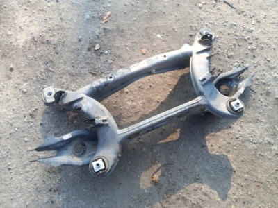 Mercedes-benz w213 підрамник задня задні фото №1