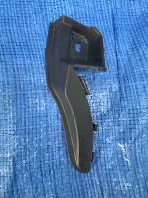 Захист жабо права renault austral 668628257r фото №1