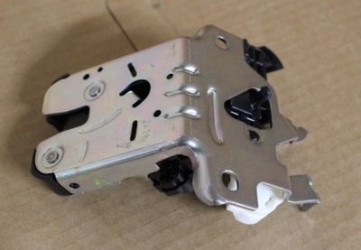 Skoda karoq nu rear задні двері boot lock 5f0827505 фото №1