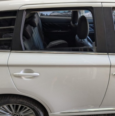 Двері праве задня задні mitsubishi outlander iii 2018- po 2 рестайлінг w13 фото №1