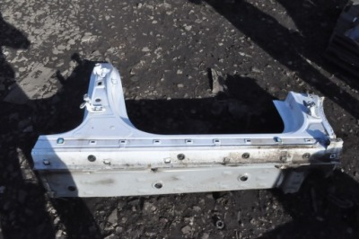 Kia x-ceed блок двигателя порог правый hw фото №1