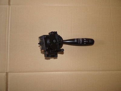 Переключатель рычаг дворник yaris verso фото №1