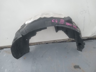 Citroen c4 iii підкрилок правий задня 9831256680 фото №1