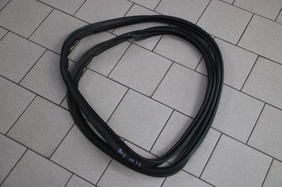 Volvo xc60 i прокладка крышки багажника 31425976 фото №1