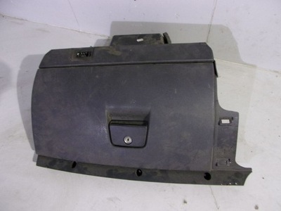 Volvo v50 бардачок пасажира фото №1