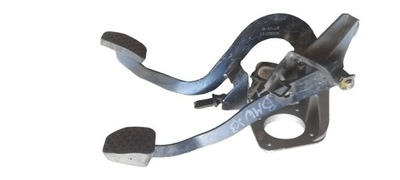 Педаль гальма зчеплення bmw x3 e83 фото №1