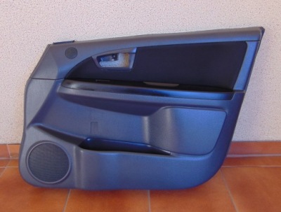 Suzuki sx4 06- оббивка обшивка двері правий перед фото №1