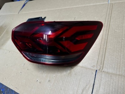 Dacia sandero iii лампа права задня задня org eu 265509530r фото №1