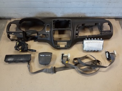 Town country приборная панель подушка ремни фото №1