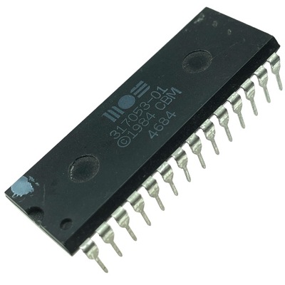 [1szt] 317053-01 Commodore Plus4 IC używane