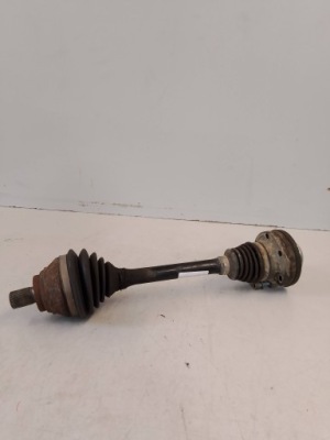 Skoda superb 2 3t0 привідний вал ліва 2k0407271e фото №1