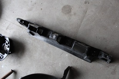 Citroen c3 picasso кронштейн бампера задняя направляющая фото №1