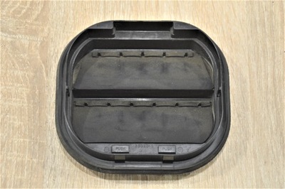 Решітка вентиляційна chevrolet aveo t300 фото №1