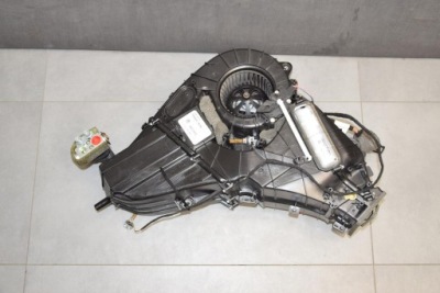 Vw touareg 7p отопитель задняя 7p6820003a фото №1