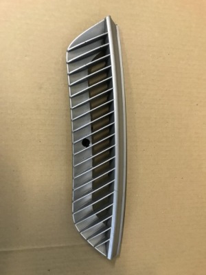 Smart fortwo i решітка жабо права 0001696 фото №1