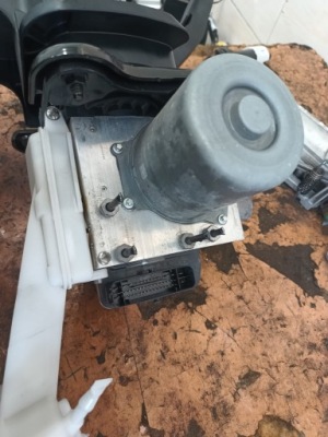 Opel insignia b рестайлинг  усилитель тормозов насос abs 84961534 фото №1