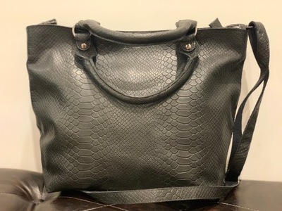 LEGEND TOREBKA SKÓRA