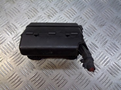 Коробка запобіжників toyota avensis verso фото №1