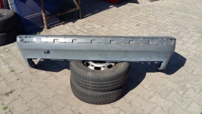 Бампер задня bmw 3 e36 sedan фото №1