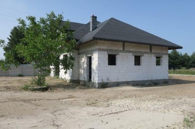 Dom, Zdziechów, Zakrzew (gm.), 166 m²