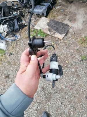 Mercedes w205 насос распылителя жидкость sedan фото №1