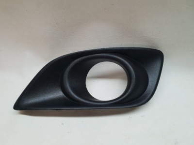 Toyota avensis 2 t25 рестайлинг  решётка w бампер перед фото №1