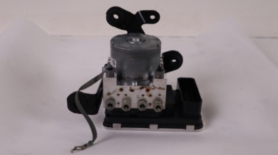 Volvo xc60 ii 2.0 d4 насос abs 32214772 фото №1