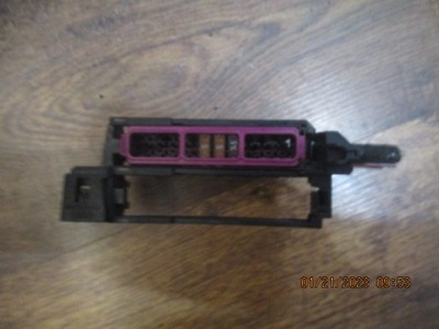 Колодка штекер соединитель audi vw 8k0941824d фото №1