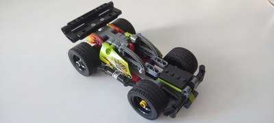 LEGO Technic 42073 Czerwona wyścigówka klocki elementy
