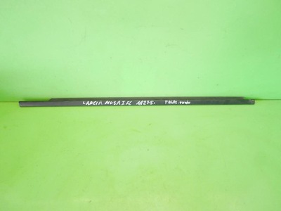 Молдинг уплотнитель правая перед lancia musa i fl фото №1