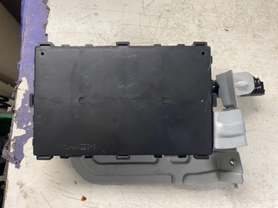 Nissan leaf i модуль bcm 284b1 4np0a фото №1